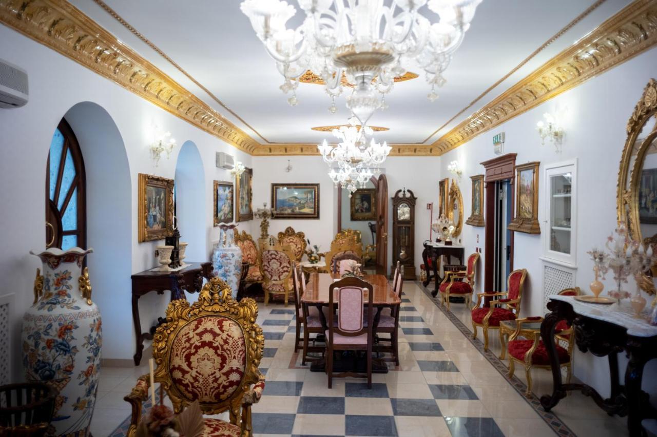 Euro Hotel Iglesias Bagian luar foto