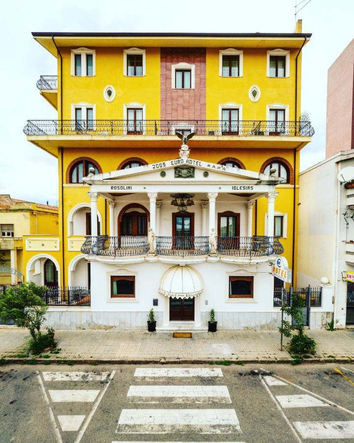 Euro Hotel Iglesias Bagian luar foto