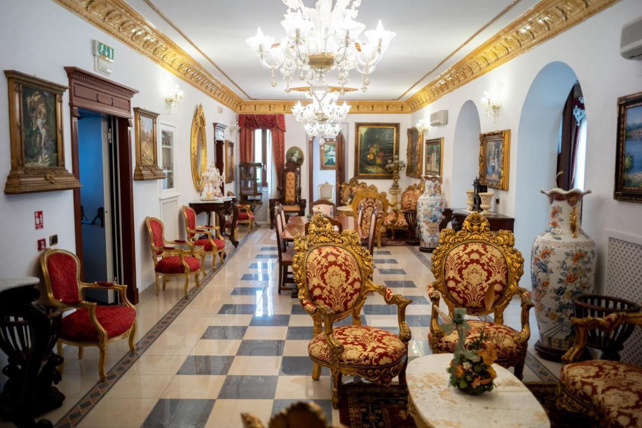 Euro Hotel Iglesias Bagian luar foto